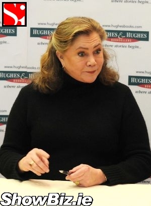 kathleen turner weight gain. Kathleen Turner