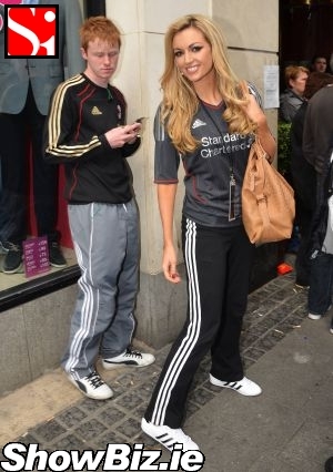 http://www.showbiz.ie/photos/2011-05-liverpool-fc-fan-rosanna-davison.jpg